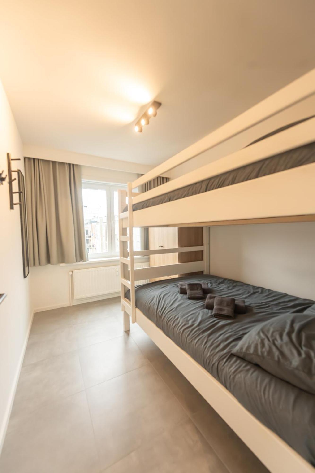 Ostend Center Luxury Top Floor Apartment With Free Parking Exterior foto